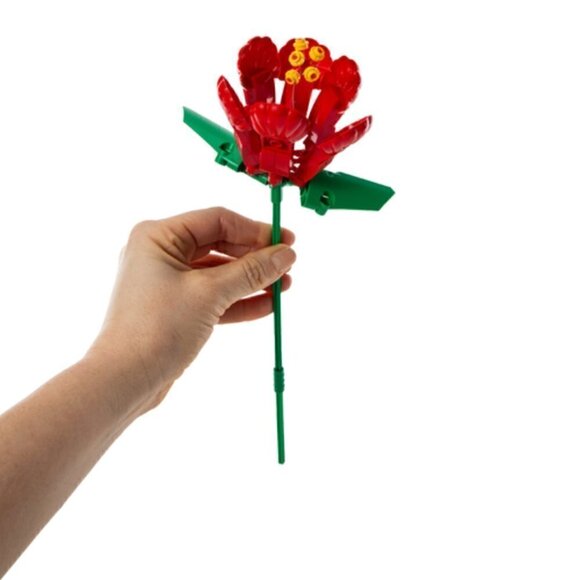 Block Tech Block Bouquet Flower Red Hibiscus NWT Botanical Plant Activity Toy - Picture 2 of 8